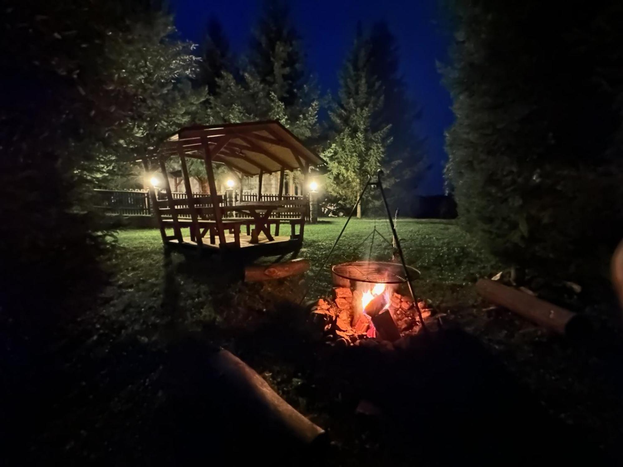 Urocza Chata Z Sauna W Bieszczadzkim Parku Krajobrazowym Bukowiec  Dış mekan fotoğraf